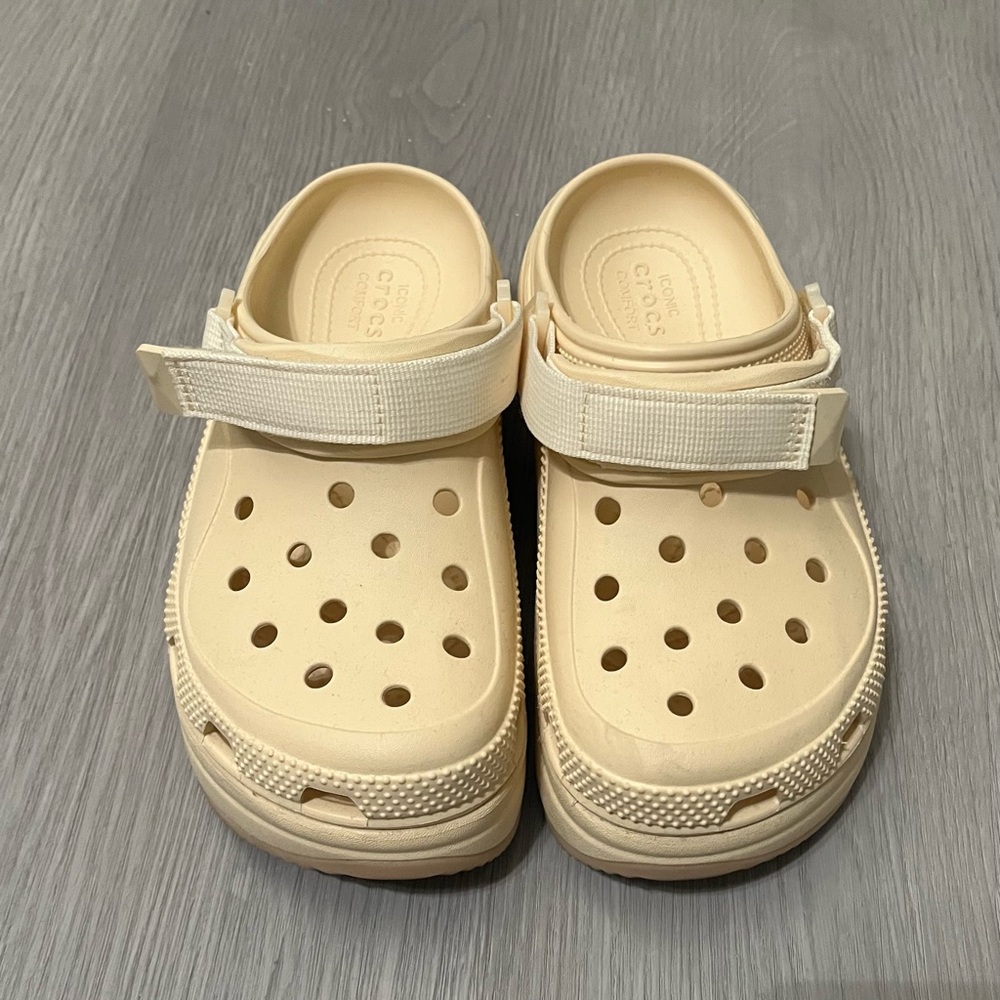 CROCS Tan Water Shoes with Perforated Design and Adjustable Strap